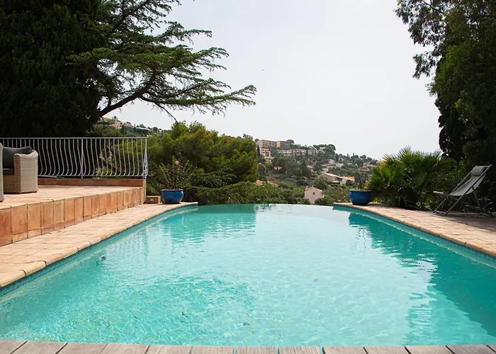 : 4 Chambres, Piscine Privee Et Climatisation - Fr-1-803-76 Villa