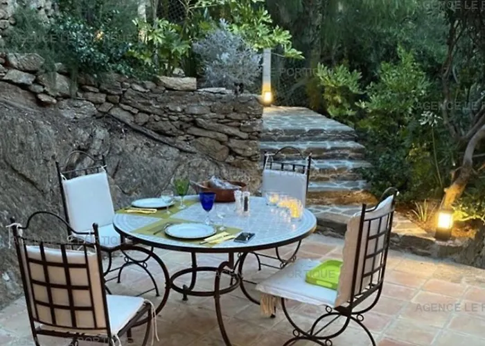 : 4 Chambres, Piscine Privee Et Climatisation - Fr-1-803-76 Villa